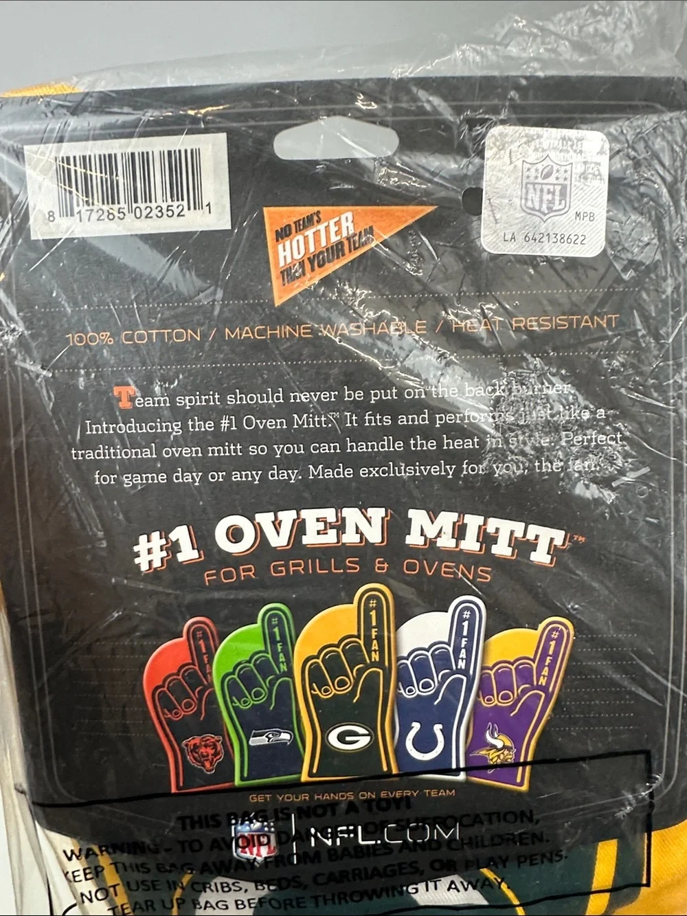 NEW Green Bay Packers Football Fan Shop NFL #1 Oven Mitt